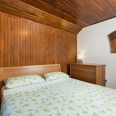 House Obrš * Mošćenička Draga