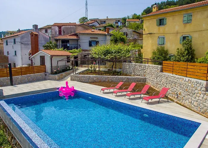 House Obrs Holiday home *
