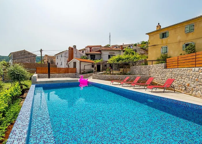 Holiday home House Obrs *